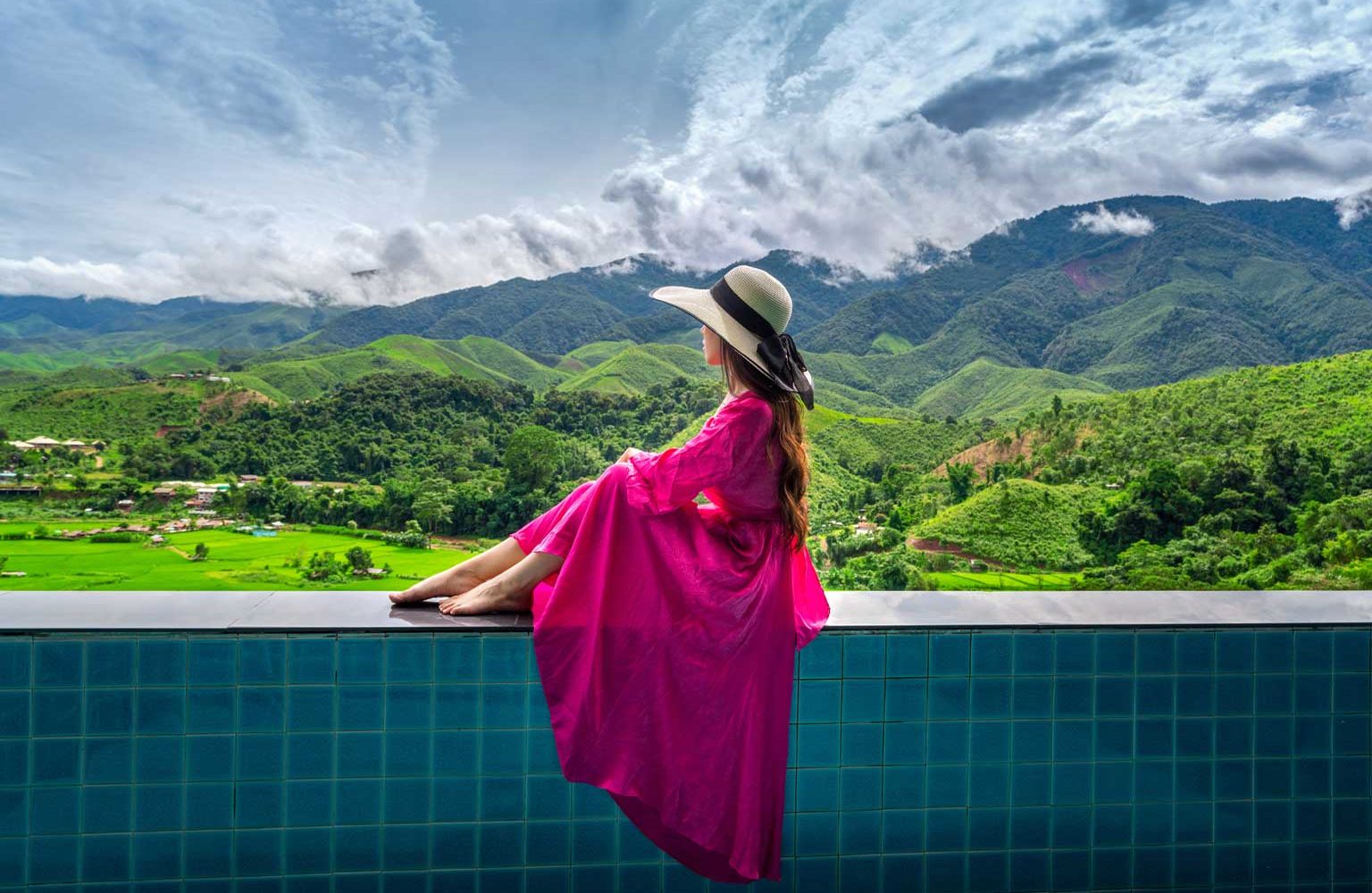 Luxury-Travel-&-Tourism-02